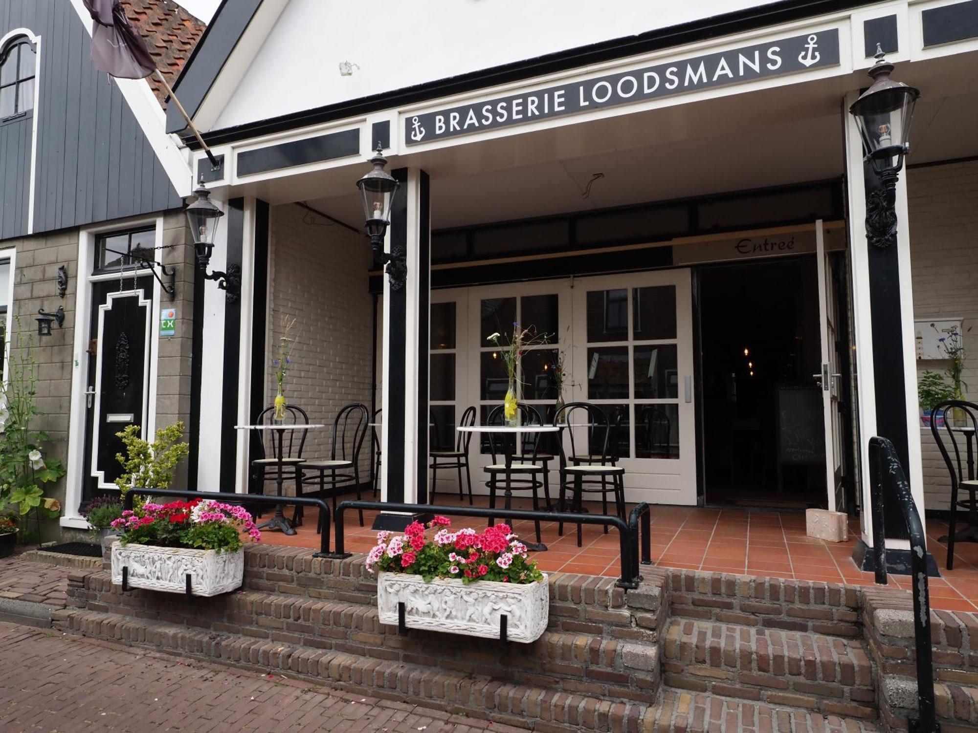 Hotel-Restaurant Loodsmans Welvaren Bv Den Hoorn  Bagian luar foto