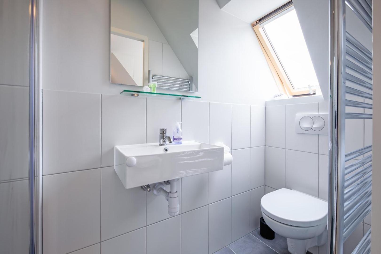 Hotel-Restaurant Loodsmans Welvaren Bv Den Hoorn  Bagian luar foto